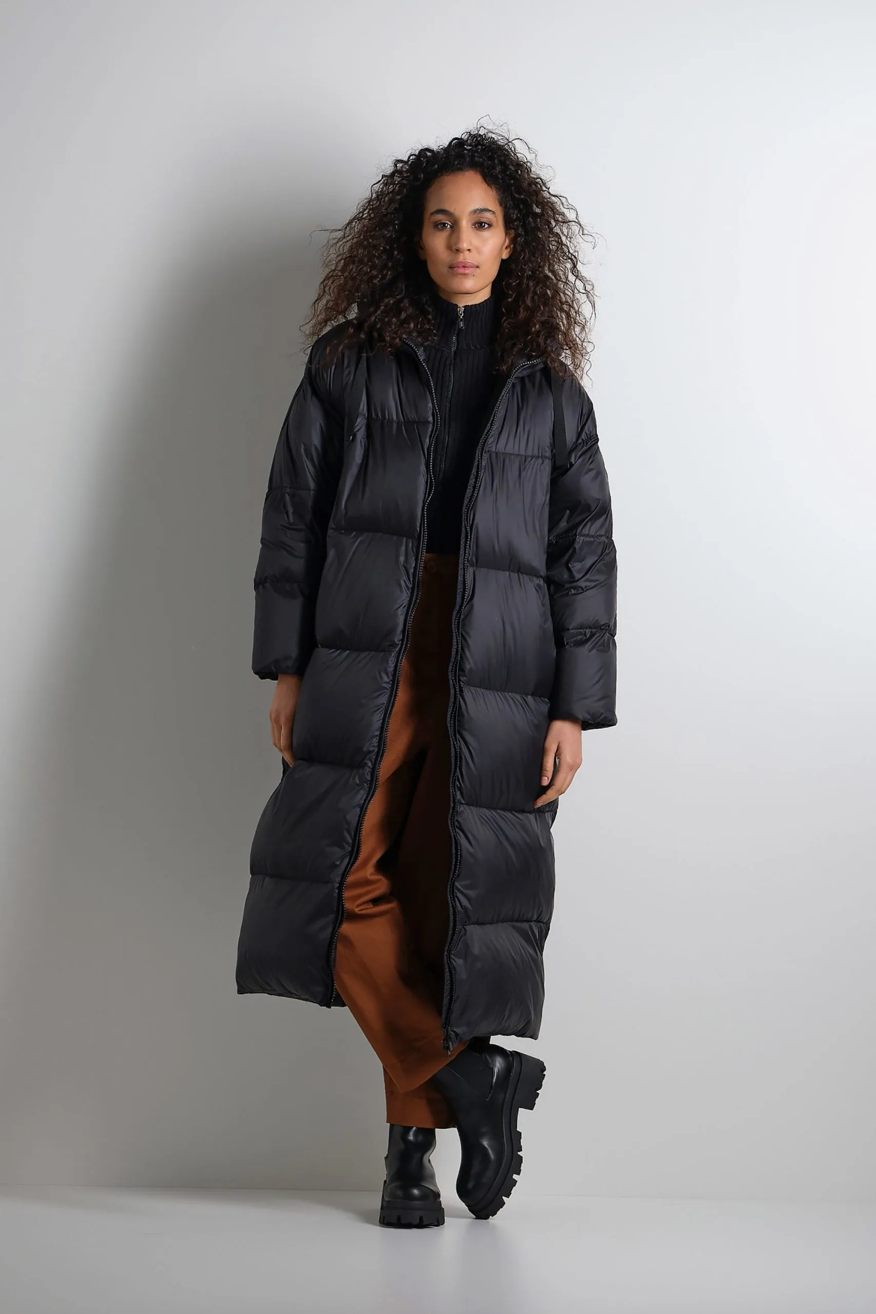 BOMBOOGIE Anvers Long Down Jacket in Nylon Riciclato