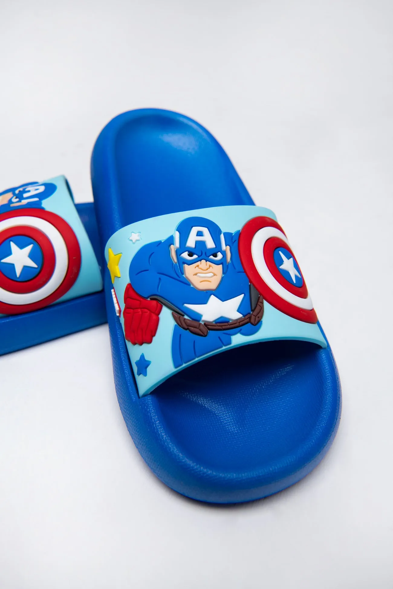 CAPTAIN AMERICA SLIPPERS