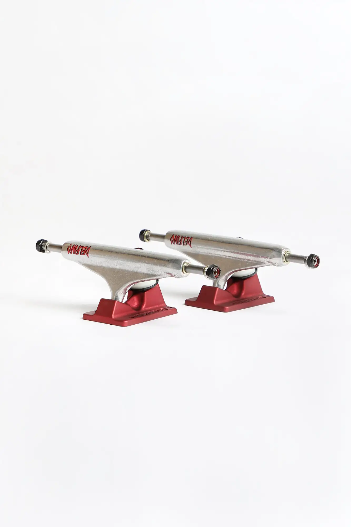 Independent STG 11 Hollow Delfino Trucks