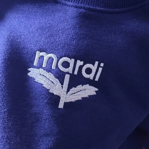 Mardi Mercredi  |Street Style Logo Hoodies & Sweatshirts