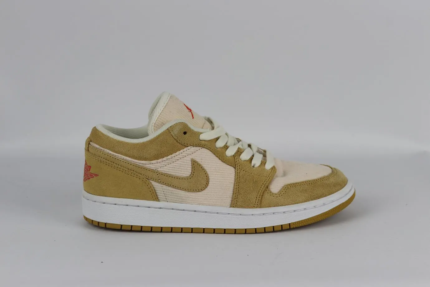 NIKE AIR JORDAN 1 LOW CORDUROY AND SUEDE SNEAKERS EU 39 UK 5.5 US 8