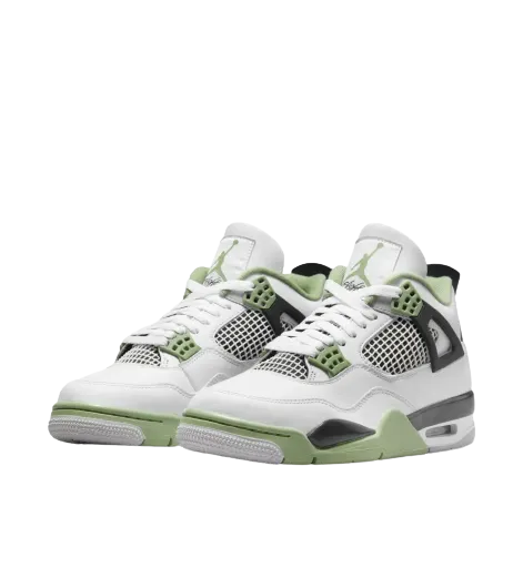 NIKE AIR JORDAN 4 RETRO