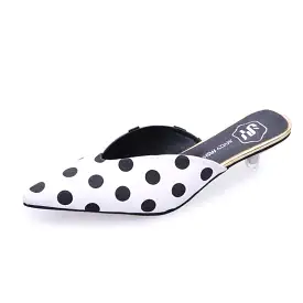 Patagonian Polkadots Flats