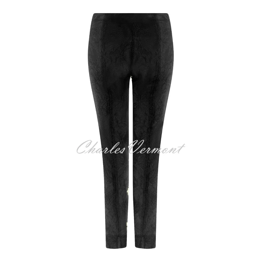 Robell Rose 09 – 7/8 Cropped Super Slim Trouser 51527-54401-90 (Black Leaf Jacquard)