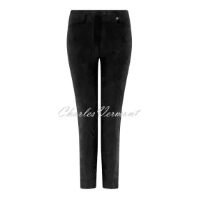 Robell Rose 09 – 7/8 Cropped Super Slim Trouser 51527-54401-90 (Black Leaf Jacquard)